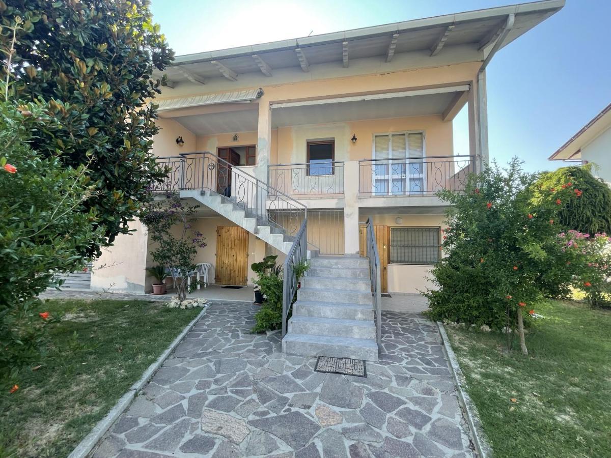 Ferienwohnung Oasi Di Relax Santa Maria di Scacciano Exterior foto